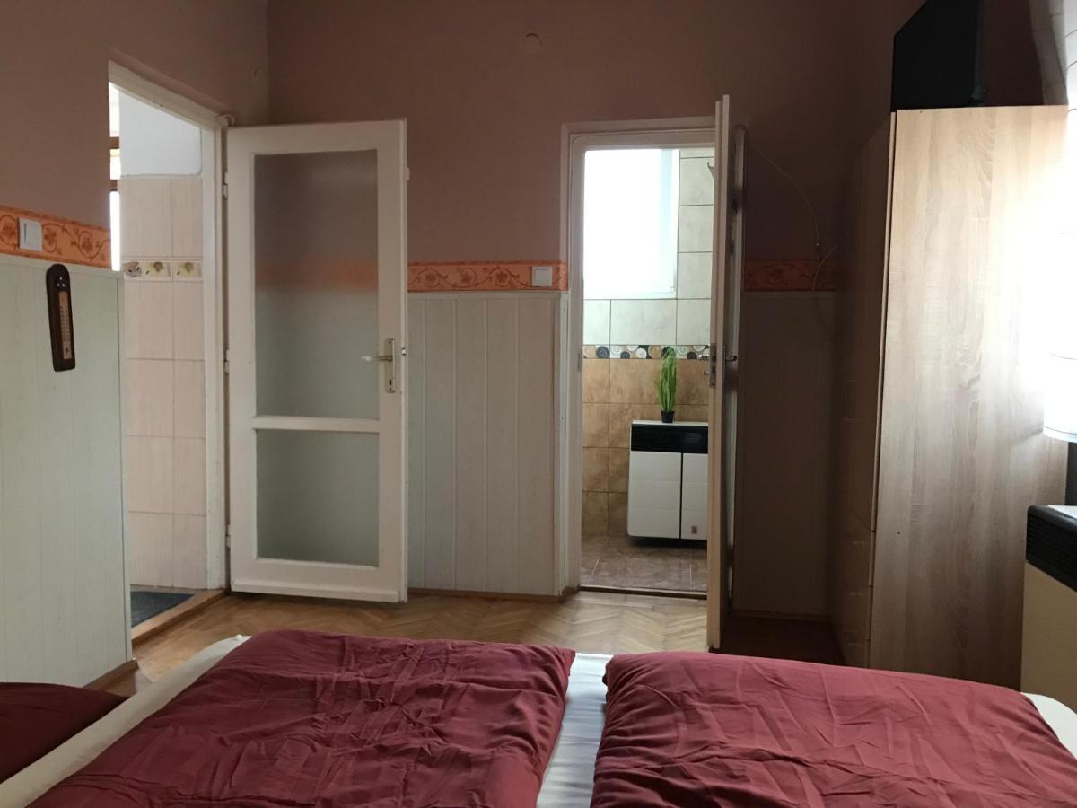 Summer Apartman Lägenhet Hajdúszoboszló Exteriör bild